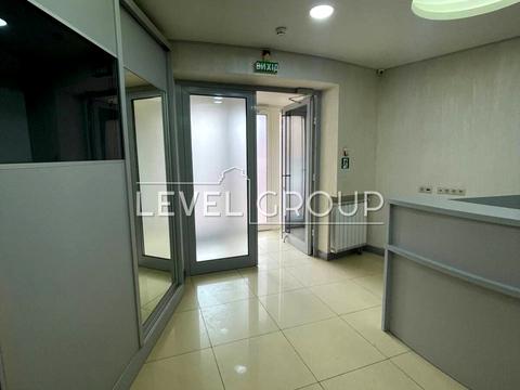 комерційна за адресою Київ, Володимира Івасюка просп. (Героїв Сталінграду), 6