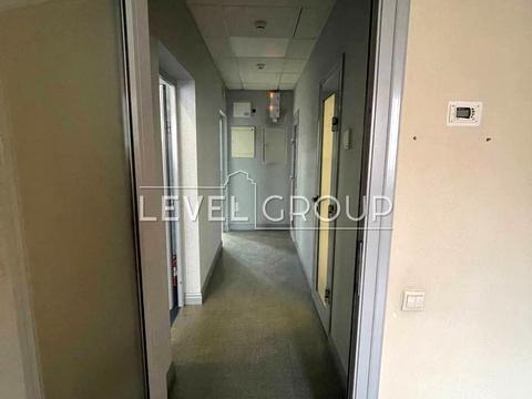 комерційна за адресою Київ, Володимира Івасюка просп. (Героїв Сталінграду), 6