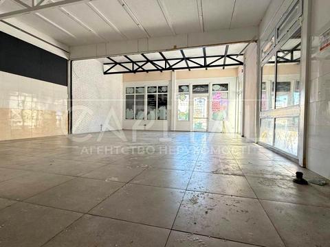 комерційна за адресою Героїв Небесної Сотні вул., 4