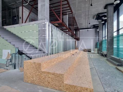 комерційна за адресою Солом'янська вул., 1