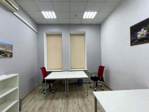 комерційна за адресою Заньковецької вул., 7