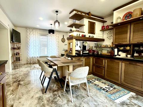 дом по адресу Єдина