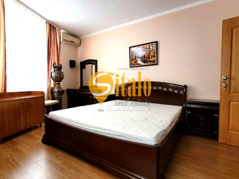 квартира за адресою Олени Пчілки вул., 2