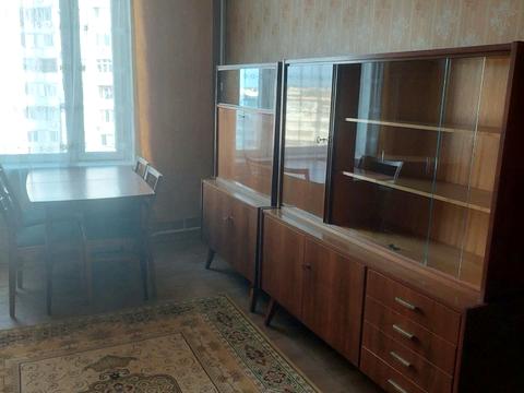 квартира за адресою Мілютенка вул., 17-А