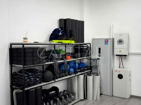 коммерческая по адресу вул. Максимовича Михайла, 24