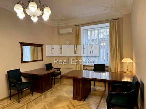 коммерческая по адресу Крещатик ул. (Kreschatic), 25