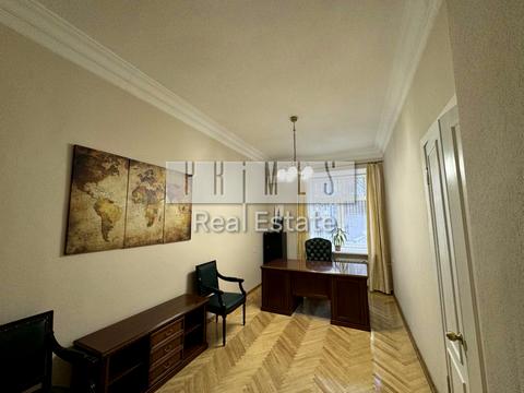 коммерческая по адресу Крещатик ул. (Kreschatic), 25