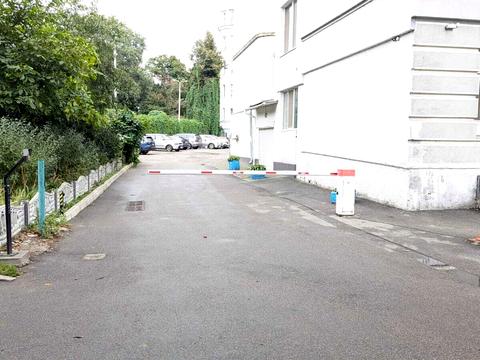 комерційна за адресою Івана Мазепи вул. (Січневого Повстання), 3-Б