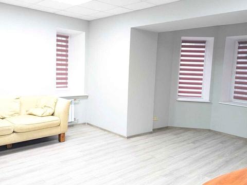 комерційна за адресою Івана Мазепи вул. (Січневого Повстання), 3-Б