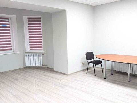 комерційна за адресою Івана Мазепи вул. (Січневого Повстання), 3-Б