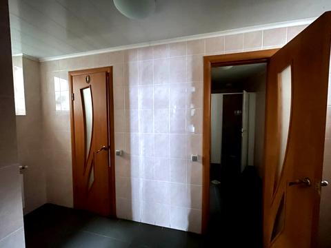 коммерческая по адресу с. Требухов, Броварська ул., 1а