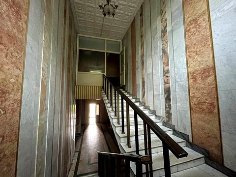 коммерческая по адресу с. Требухов, Броварська ул., 1а