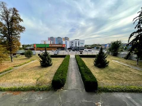 коммерческая по адресу с. Требухов, Броварська ул., 1а