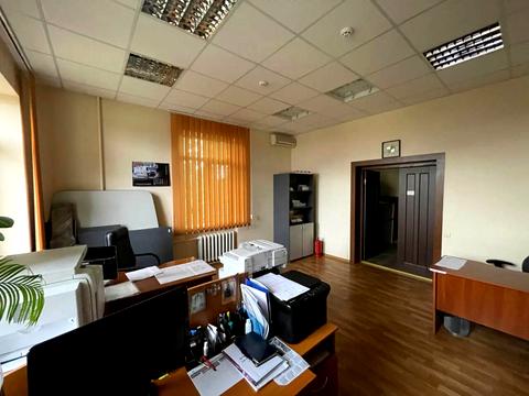 коммерческая по адресу с. Требухов, Броварська ул., 1а