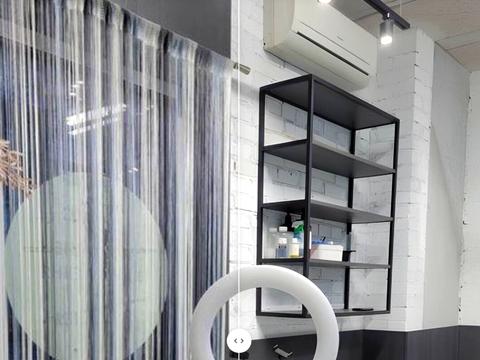 комерційна за адресою Ялтинська вул., 8