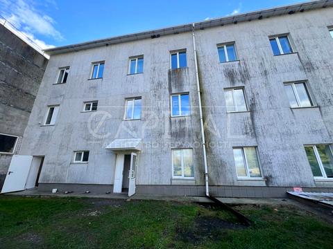 комерційна за адресою вул. Пролетарська, 1