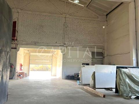 комерційна за адресою вул. Пролетарська, 1