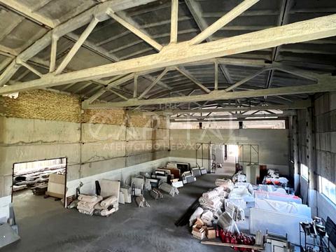 комерційна за адресою вул. Пролетарська, 1