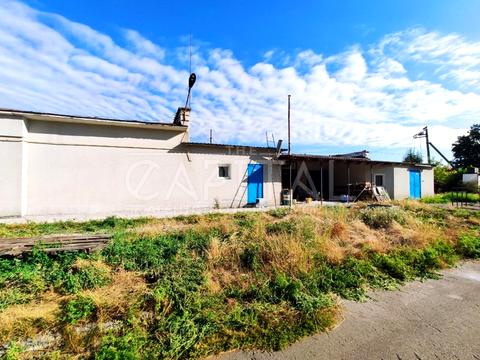 комерційна за адресою с. Рогозів, вул. Центральна, 1