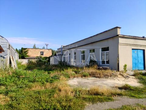 комерційна за адресою с. Рогозів, вул. Центральна, 1