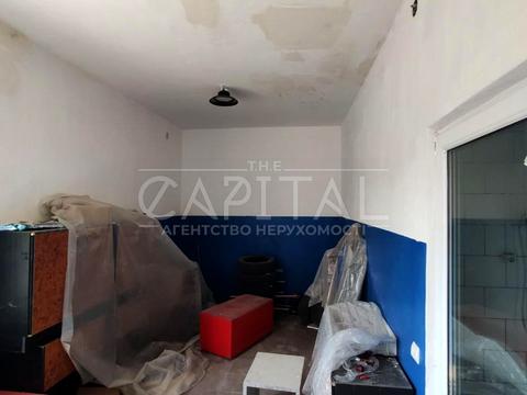 комерційна за адресою с. Рогозів, вул. Центральна, 1