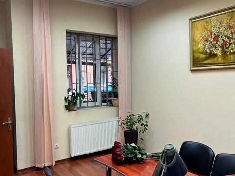 коммерческая по адресу Духновича, 6