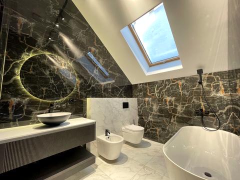 дом по адресу Апрельская ул.