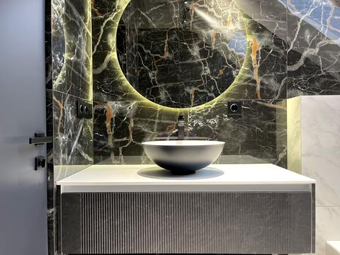 дом по адресу Апрельская ул.