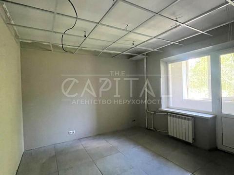 комерційна за адресою Київ, Ревуцького вул., 35