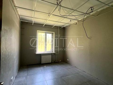 комерційна за адресою Київ, Ревуцького вул., 35