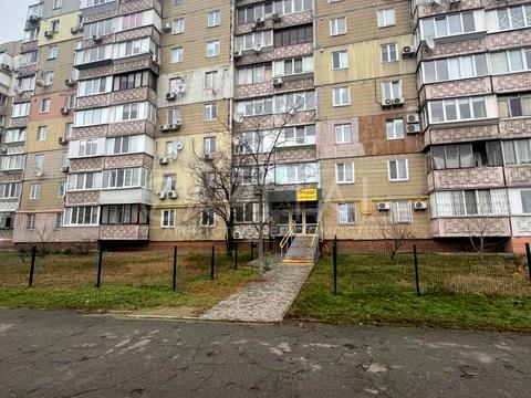 комерційна за адресою Київ, Ревуцького вул., 35