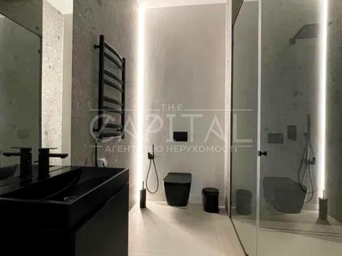 коммерческая по адресу вул. Максимовича Михайла, 24