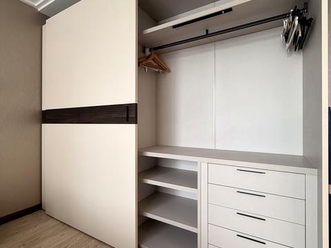 квартира за адресою Андрія Верхогляда вул. (Михайла Драгомирова), 15