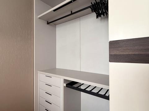 квартира за адресою Андрія Верхогляда вул. (Михайла Драгомирова), 15