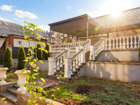 дом по адресу Монтажников ул., 5