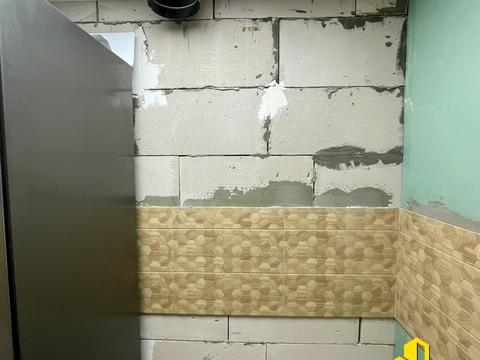 комерційна за адресою Західна вул., 10