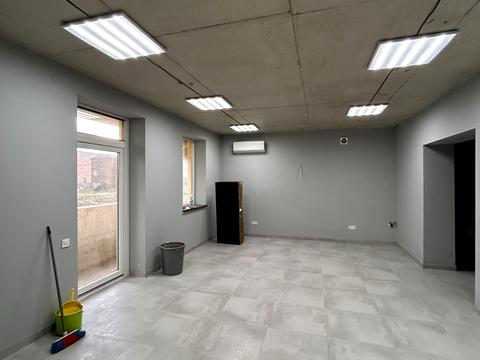 коммерческая по адресу Центральная ул., 11