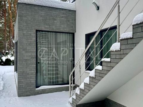 будинок за адресою Драгоманова вул.