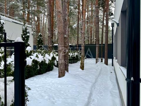 будинок за адресою Драгоманова вул.