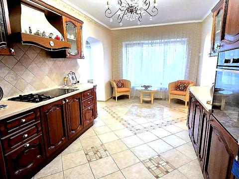 дом по адресу Верхній Вал, 10