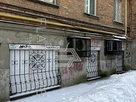 комерційна за адресою Гоголівська вул., 9-Б