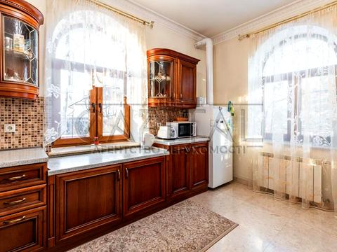 будинок за адресою 6-та лінія вул.