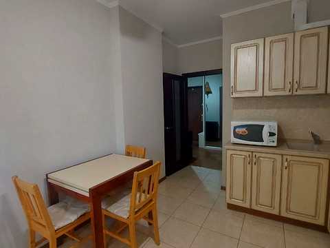 квартира за адресою Сім'ї Кульженків вул. (Петра Дегтяренка), 33