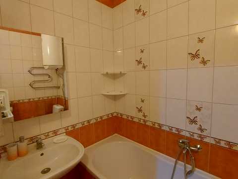 квартира за адресою Сім'ї Кульженків вул. (Петра Дегтяренка), 33