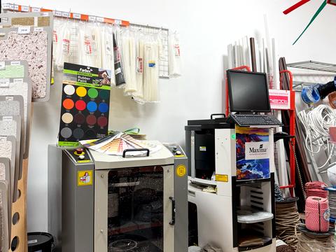 комерційна за адресою Вокзальна, 2а