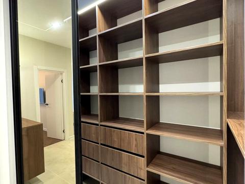 квартира за адресою Краснова вул., 1-В