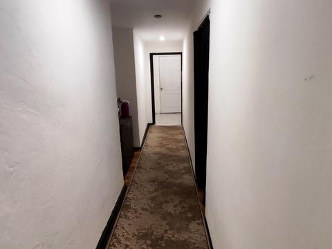 комерційна за адресою Королеви Єлизавети ІІ вул. (Глинки), 18