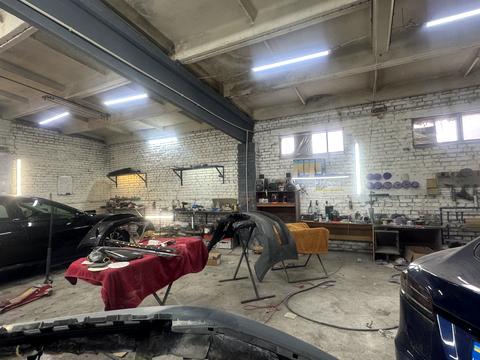 комерційна за адресою Гайдамацька вул. (Марфи Струтинської), 10-12