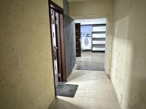 комерційна за адресою Драгоманова, 32