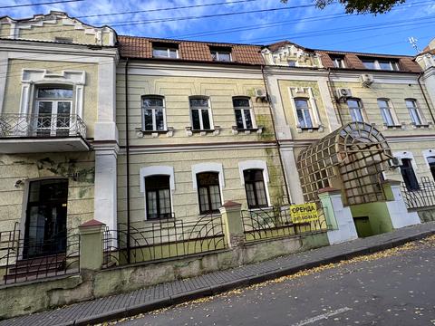 комерційна за адресою Драгоманова, 32